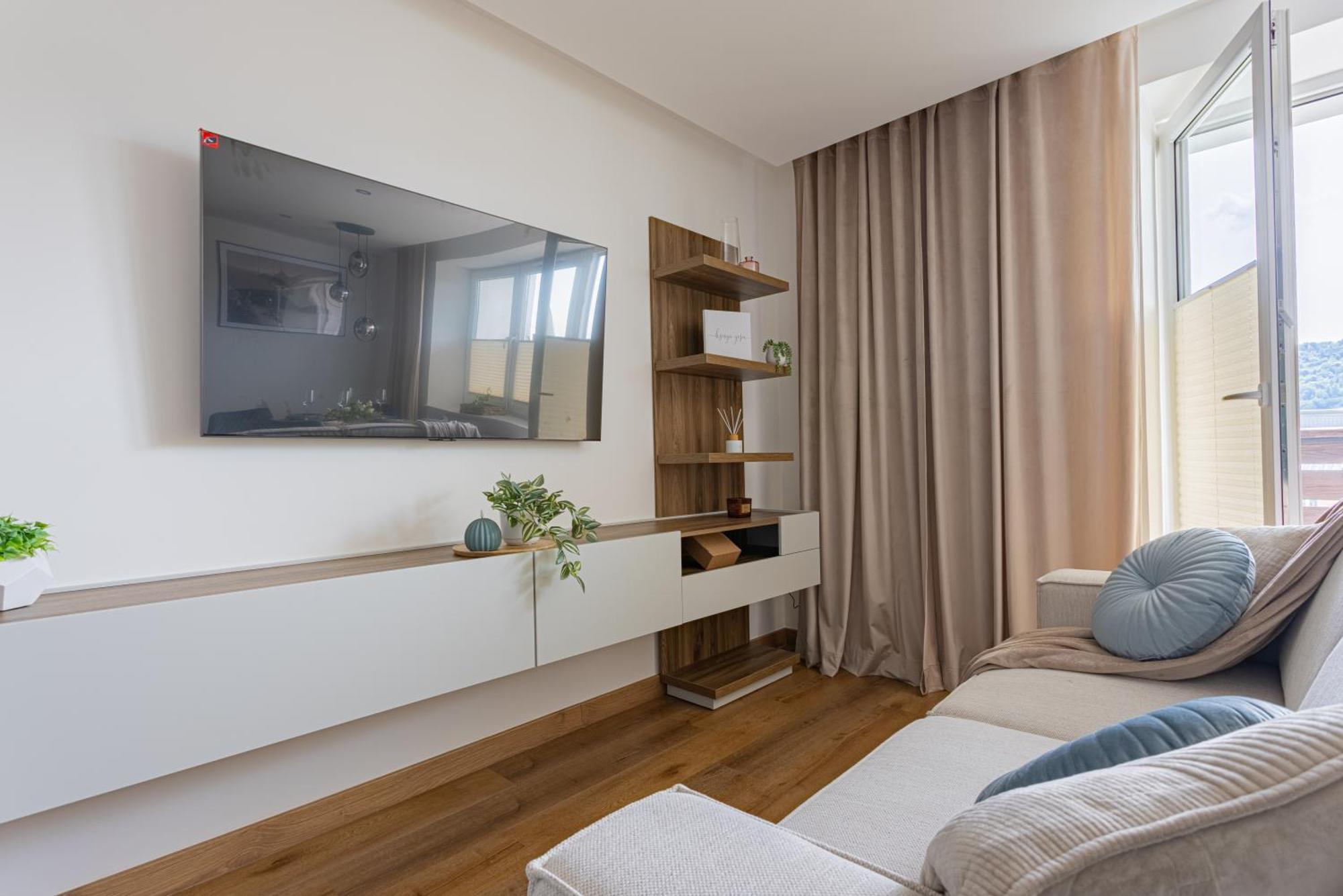 Bt Apartment *